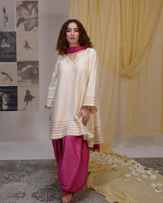 Ivory Kurta with Gold Detailing & Magenta Semi-Patiala Suit | Tarah by Tripti