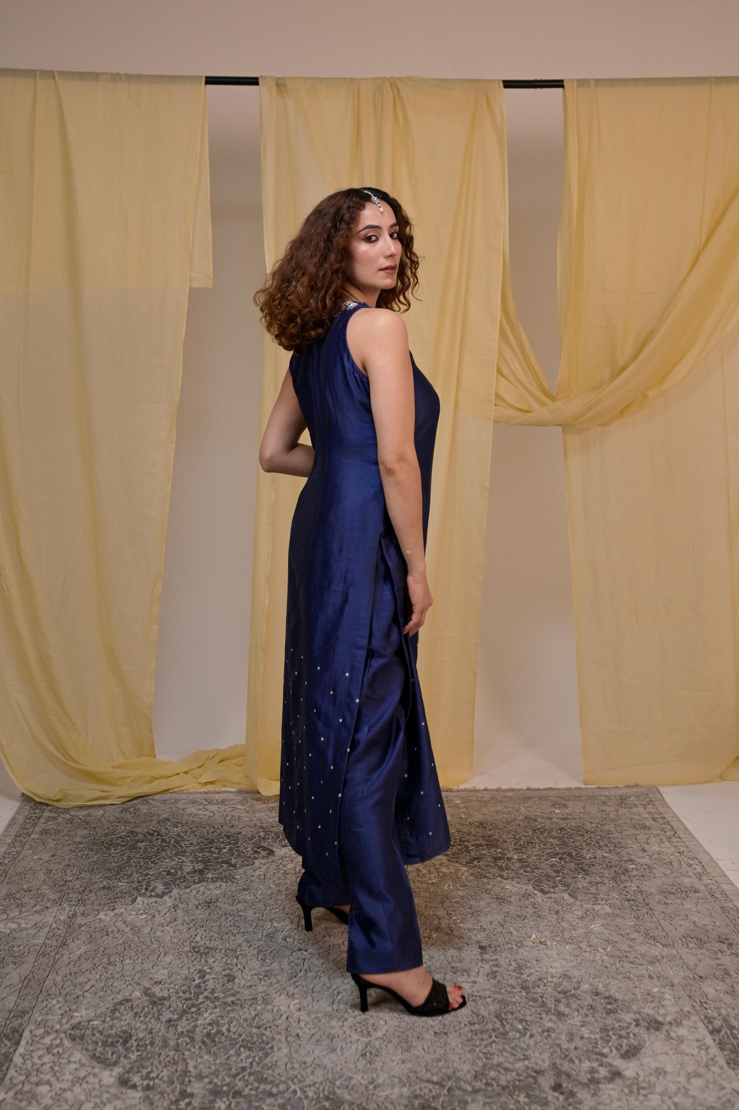 Navy Blue Silk Kurta Set with Removable Sleeves | Tarah by Tripti
